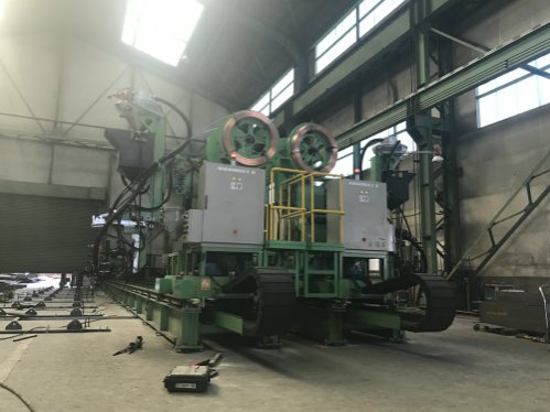 サブマージ溶接ライン